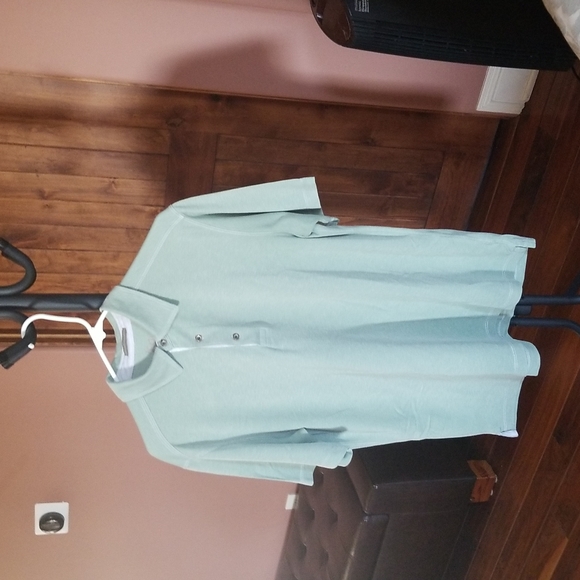 Polo shirt . - Picture 1 of 4